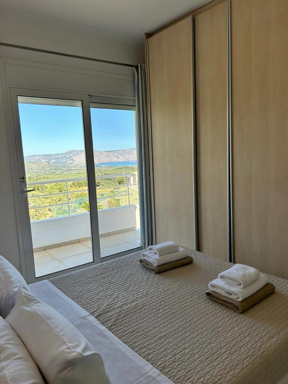 Vuna - Private Pool -sea View Chania (Crete)