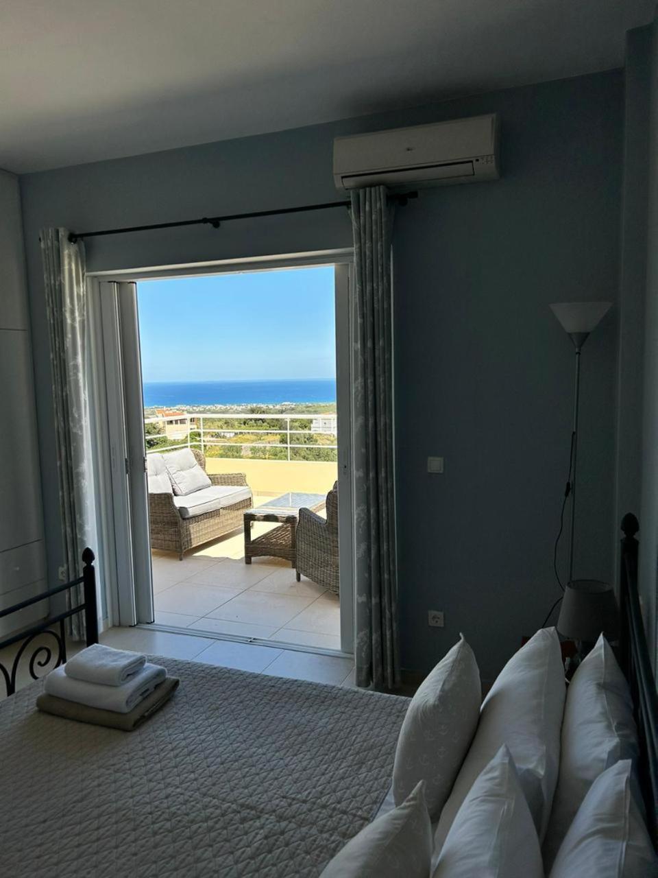 Vuna - Private Pool -sea View Chania (Crete)